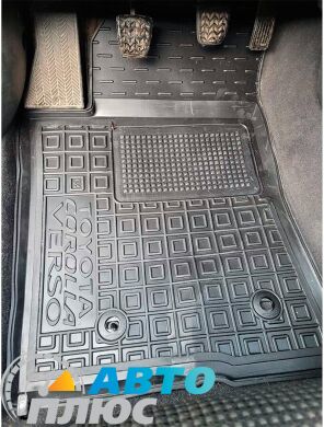 Водительский коврик в салон Toyota Corolla Verso 2004-2009 (AVTO-Gumm)