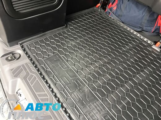 Автомобильный коврик в багажник Ford Tourneo Custom 2015- (Avto-Gumm)