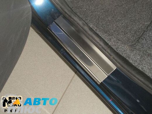 Накладки на пороги Nissan Note 2005- (Premium)