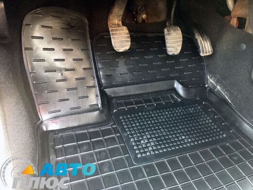Автомобильные коврики в салон Renault Logan 2004-2013 Sedan (Avto-Gumm)