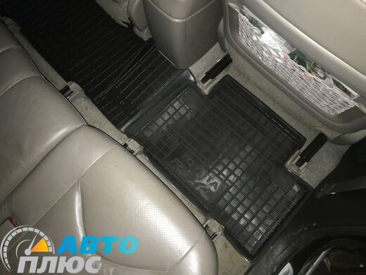 Автомобільні килимки в салон Toyota RAV4 2006-2009 (Avto-Gumm)