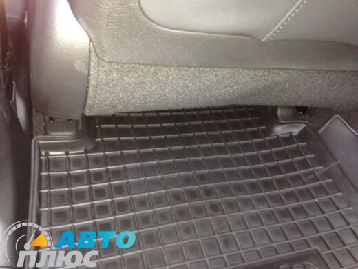 Автомобильные коврики в салон Hyundai Santa Fe (DM) 2012- (Avto-Gumm)