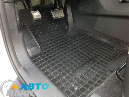 Автомобильные коврики в салон Hyundai Santa Fe (DM) 2012- (Avto-Gumm)