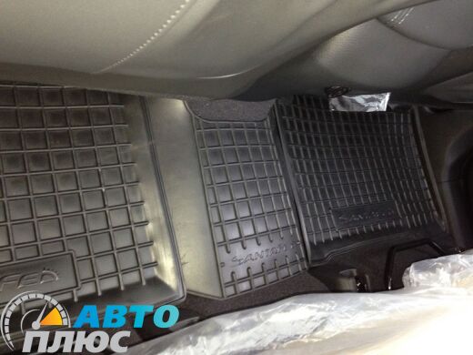 Автомобильные коврики в салон Hyundai Santa Fe (DM) 2012- (Avto-Gumm)