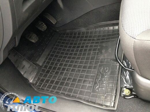Автомобильные коврики в салон Chery Tiggo 05-/Toyota RAV4 00- (Avto-Gumm)