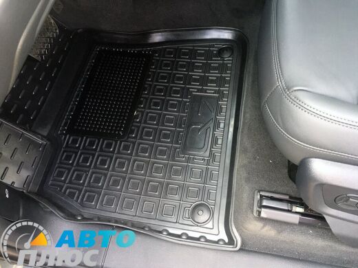 Автомобильные коврики в салон Audi Q7 2016- (AVTO-Gumm)
