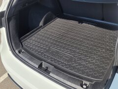 Автомобильный коврик в багажник Fiat Tipo 2016- Universal верхняя полка (AVTO-Gumm)