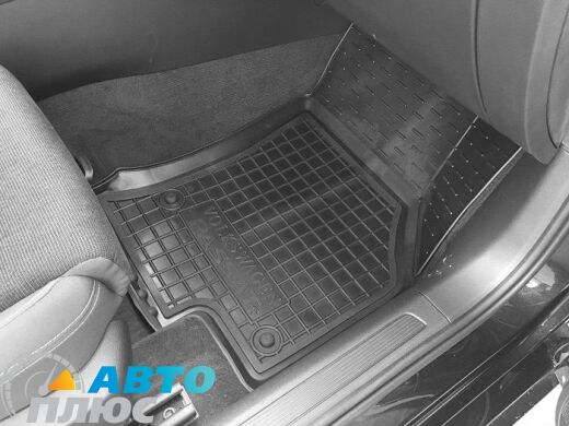 Автомобільні килимки в салон Volkswagen Passat B8 2015- (Avto-Gumm)