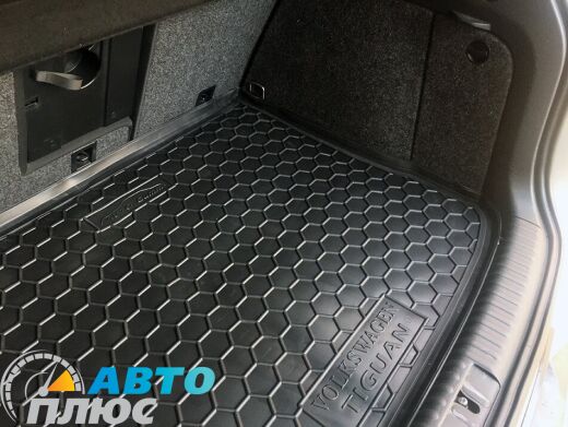 Автомобильный коврик в багажник Volkswagen Tiguan 2007-2016 (Avto-Gumm)