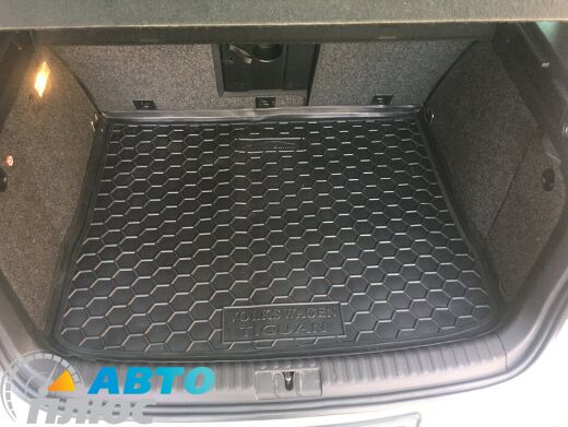Автомобильный коврик в багажник Volkswagen Tiguan 2007-2016 (Avto-Gumm)