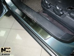 Накладки на пороги Hyundai Tucson 2004- (Premium)