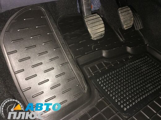 Водительский коврик в салон Renault Sandero 2013- (Avto-Gumm)