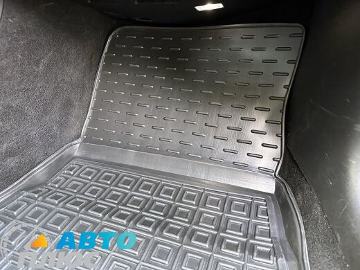 Автомобильные коврики в салон Tesla Model 3 2017- (Avto-Gumm)