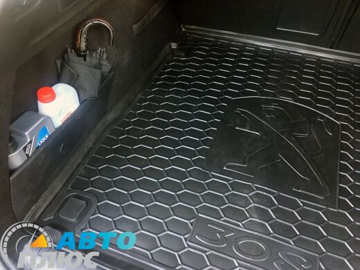 Автомобильный коврик в багажник Peugeot 308 2015- Universal (Avto-Gumm)
