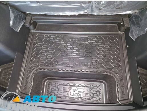 Автомобильный коврик в багажник BYD Sea Lion 05 2025- нижняя полка №2 (AVTO-Gumm)
