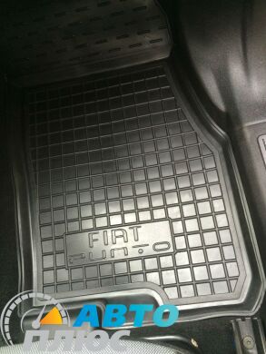 Автомобільні килимки в салон Fiat Punto 2005- (Avto-Gumm)