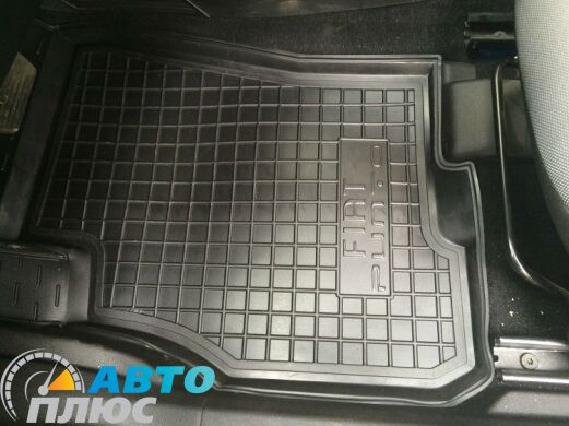 Автомобільні килимки в салон Fiat Punto 2005- (Avto-Gumm)