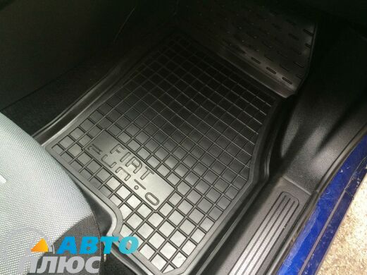 Автомобільні килимки в салон Fiat Punto 2005- (Avto-Gumm)