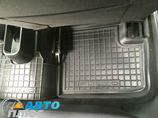 Автомобільні килимки в салон Fiat Punto 2005- (Avto-Gumm)