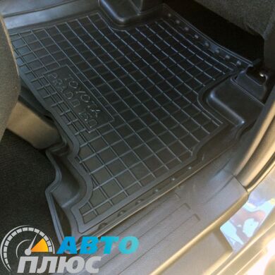 Автомобільні килимки в салон Toyota Land Cruiser Prado 150 10-/13- (Avto-Gumm)