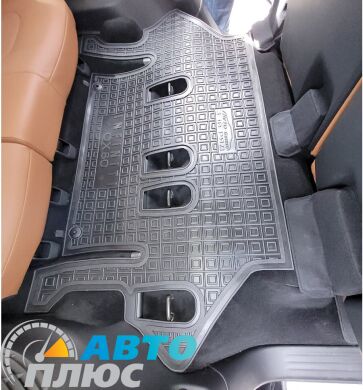 Автомобільні килимки в салон Infiniti QX80 2018- 7 місць (AVTO-Gumm)