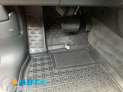 Автомобильные коврики в салон Audi Q5 2017- (Avto-Gumm)
