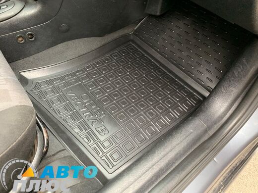 Автомобильные коврики в салон Opel Vectra B 1996- (Avto-Gumm)