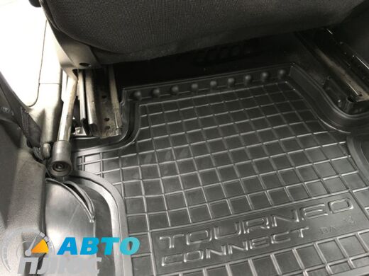 Автомобільні килимки в салон Ford Connect 2013- (довга база) (Avto-Gumm)