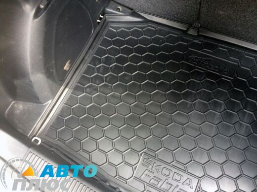 Автомобильный коврик в багажник Skoda Fabia 2 2007- Hatchback (Avto-Gumm)