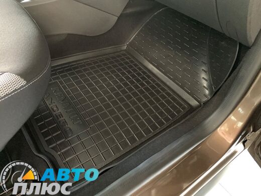 Передние коврики в автомобиль Renault Sandero 2013- (Avto-Gumm)