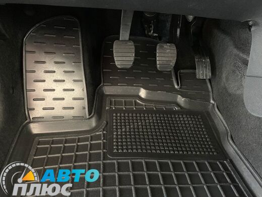 Передние коврики в автомобиль Renault Sandero 2013- (Avto-Gumm)
