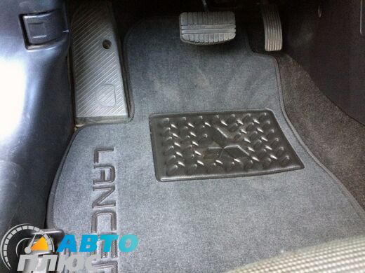 Mitsubishi Lancer 10 2007- реальное фото ворсовых ковриков как лежат в машине купить черные бизнес Avtoplus.com.ua