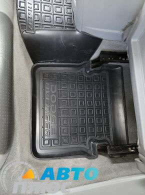 Автомобильные коврики в салон Dodge Avenger 2007- (AVTO-Gumm)