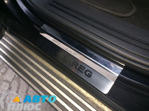 Накладки на пороги Volkswagen Touareg 2002- (Premium)