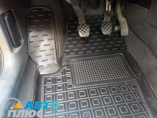 Автомобильные коврики в салон Volkswagen Polo Hatchback 2001- (Avto-Gumm)