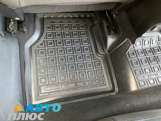 Автомобильные коврики в салон Jeep Compass 2016- (AVTO-Gumm)