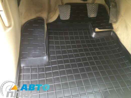 Автомобильные коврики в салон Hyundai Santa Fe 2006-2010 (Avto-Gumm)