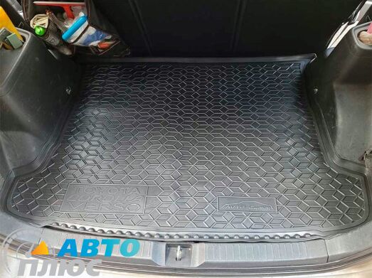 Автомобильный коврик в багажник Toyota Corolla Verso 2004-2009 (AVTO-Gumm)